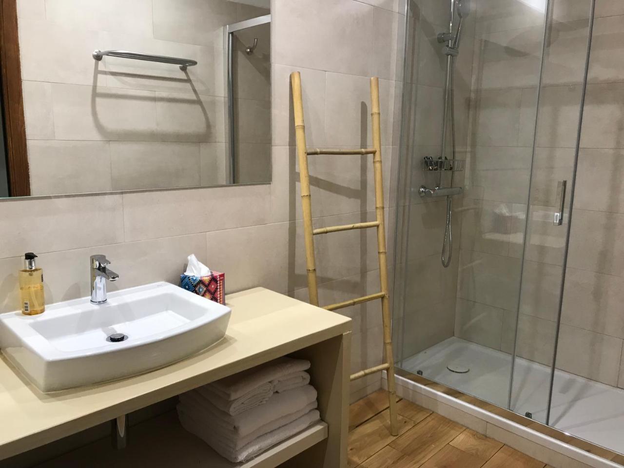 Hostal De Bianya La Vall de Bianya Luaran gambar